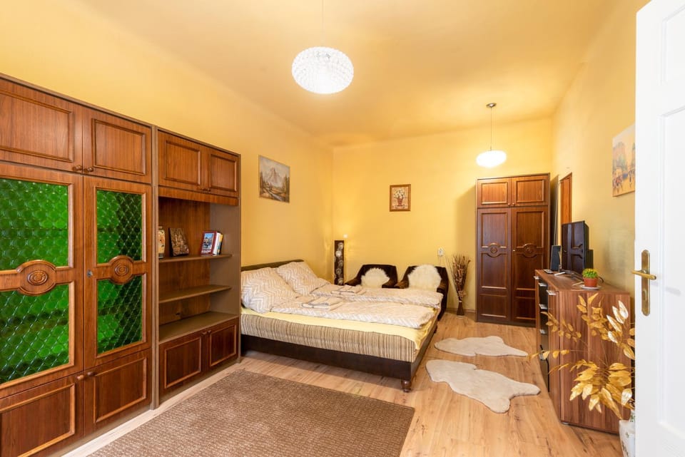 Bed, Photo of the whole room, Bedroom, wardrobe