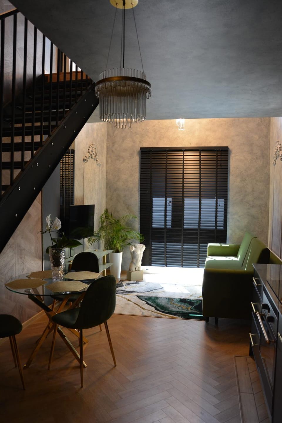 Living room, Seating area
