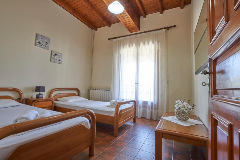 Psarras apartments House in Corfu, Greece