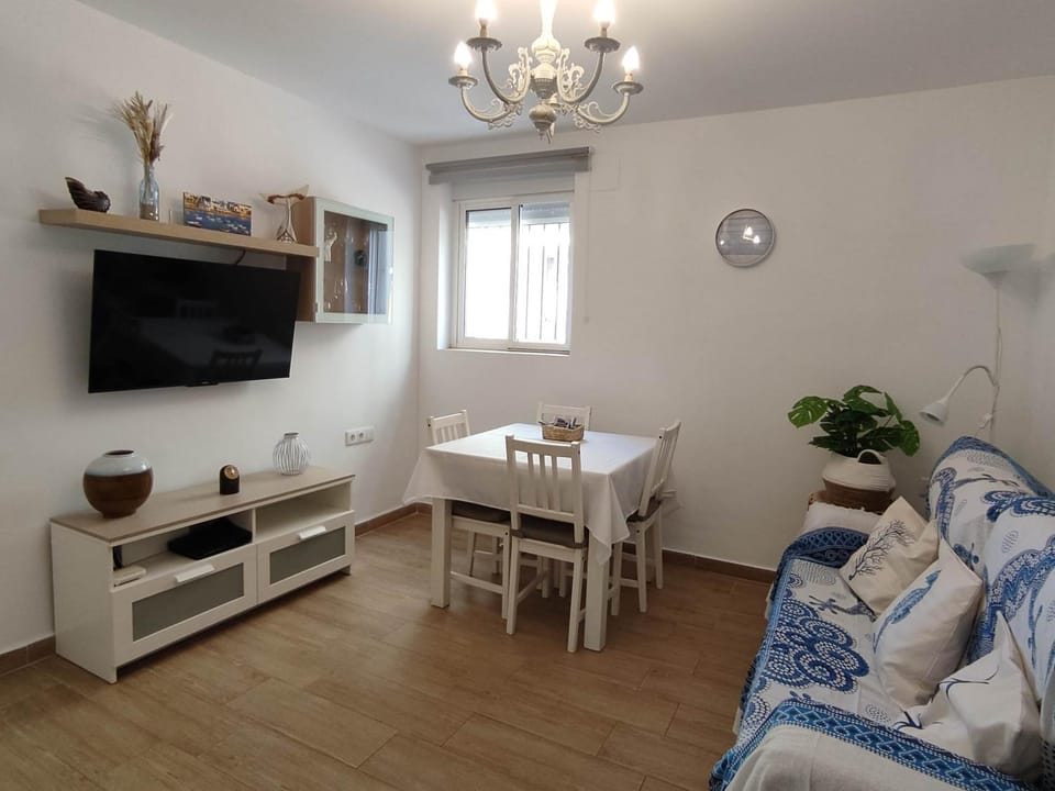 TV and multimedia, Living room, Dining area