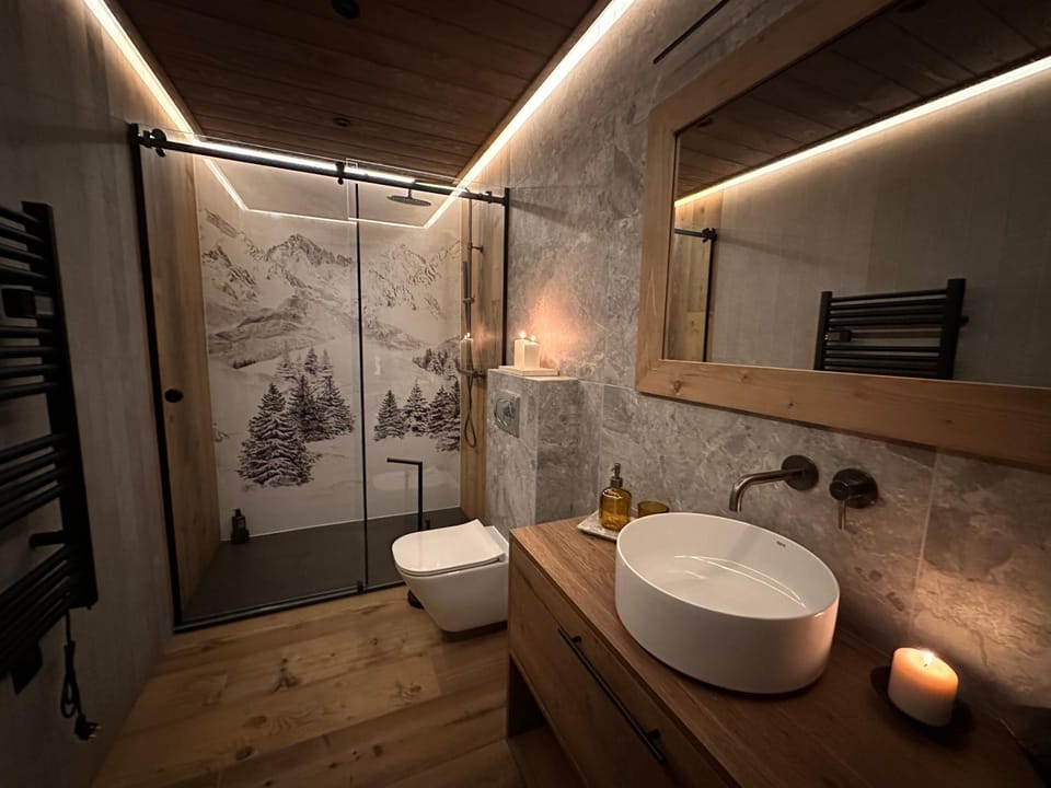 Shower, Bathroom