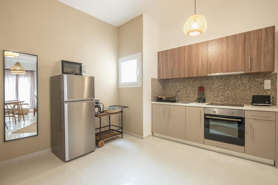 Kitchen or kitchenette, minibar, pet friendly, stove, toaster