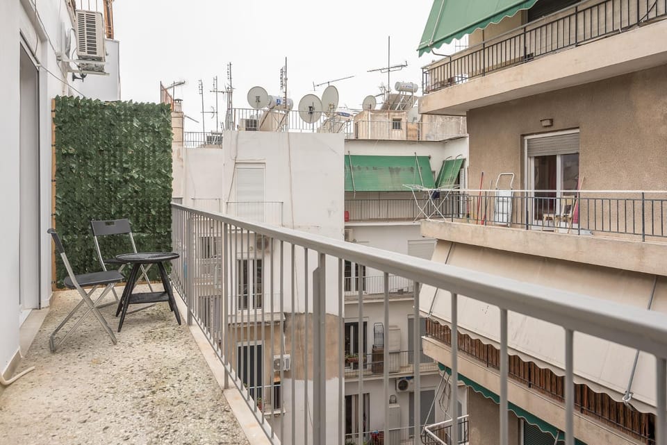 Balcony/Terrace, City view