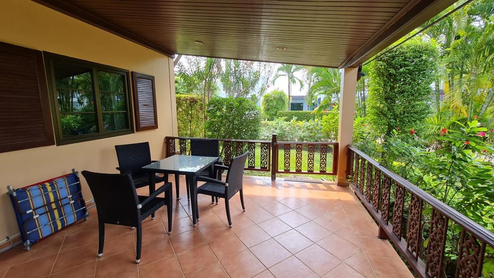 Day, Garden, Garden, View (from property/room), Balcony/Terrace, Balcony/Terrace