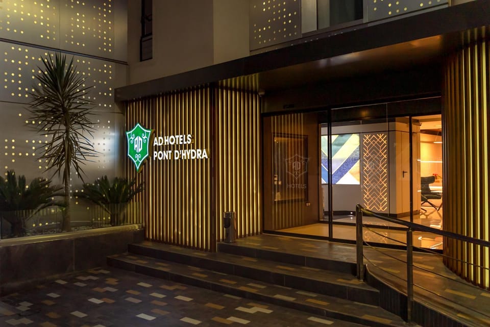 Property building, Facade/entrance