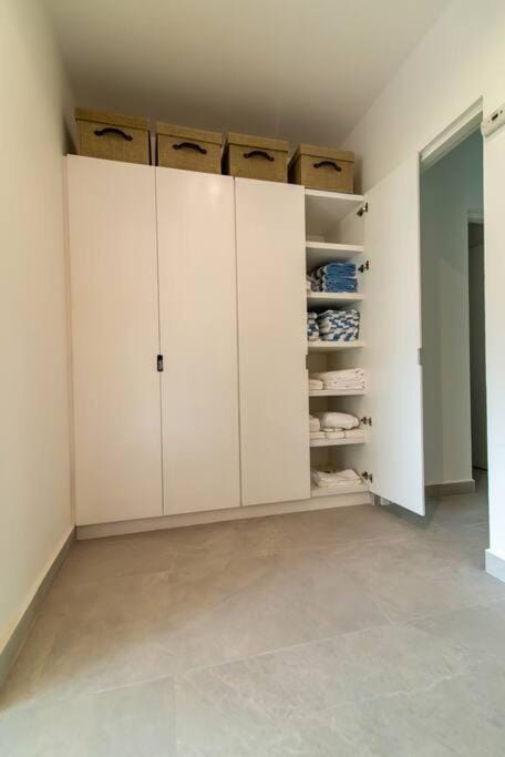 Beautiful 4BR, Up to 8 Guests, Private Pool, 10 min to Beach House in Playa del Carmen