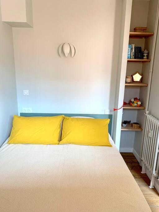 T2 Place de la Poste, Gare SNCF, port et plage à moins de 5 minutes à pied ! Apartment in French Riviera