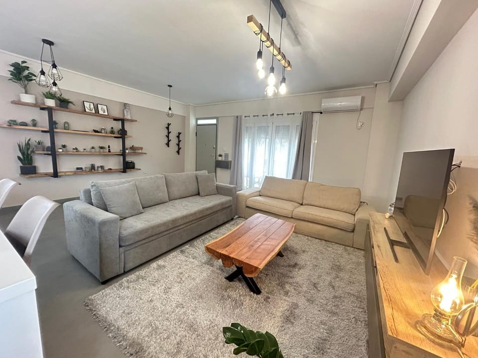 New minimal apartment,10' from Athens airport Apartment in East Attica Regional Unit, Greece
