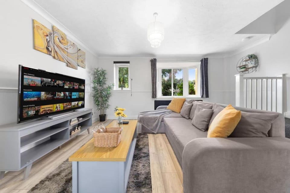 Watford Cozy Full Home - Perfect for Harry Potter Studios! Apartment in Watford
