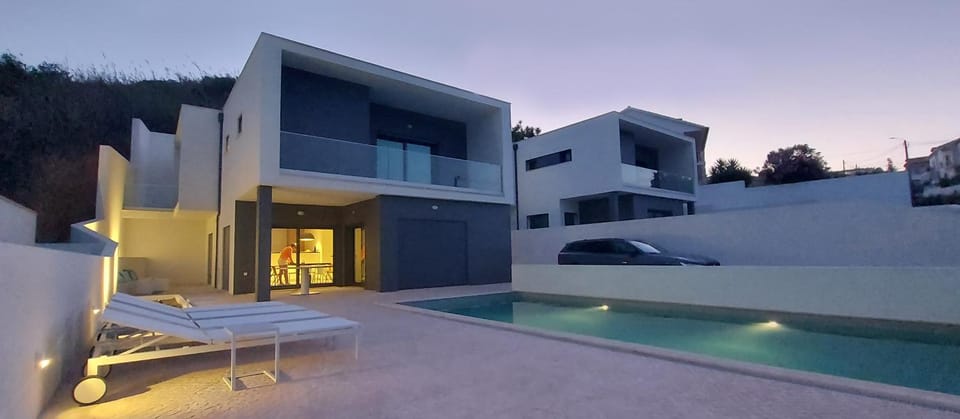 Property building, Pool view, Swimming pool, sunbed