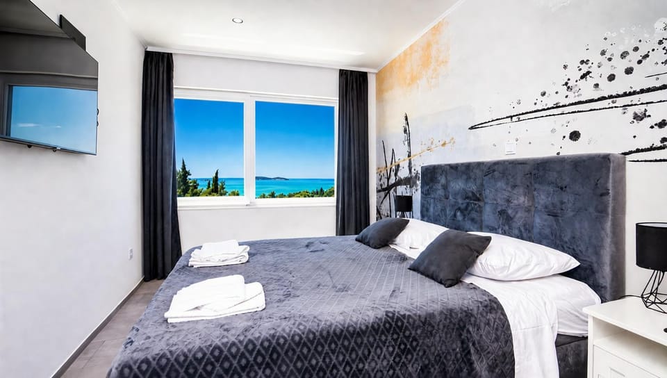 Bedroom, Sea view