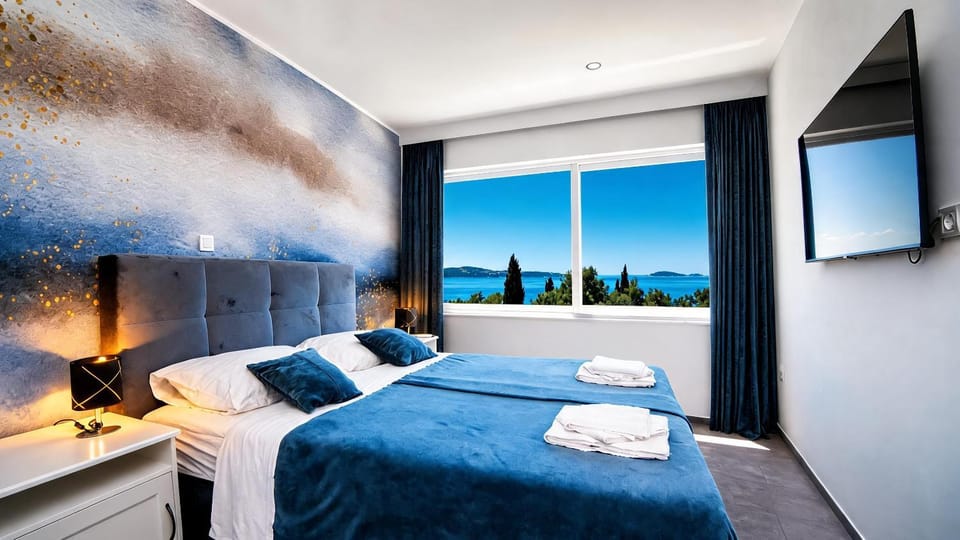 Bedroom, Sea view