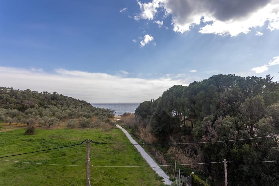 RENT HOUSE BEACH MIRTOFITO 8 km FROM PERAMOS House in Decentralized Administration of Macedonia and Thrace