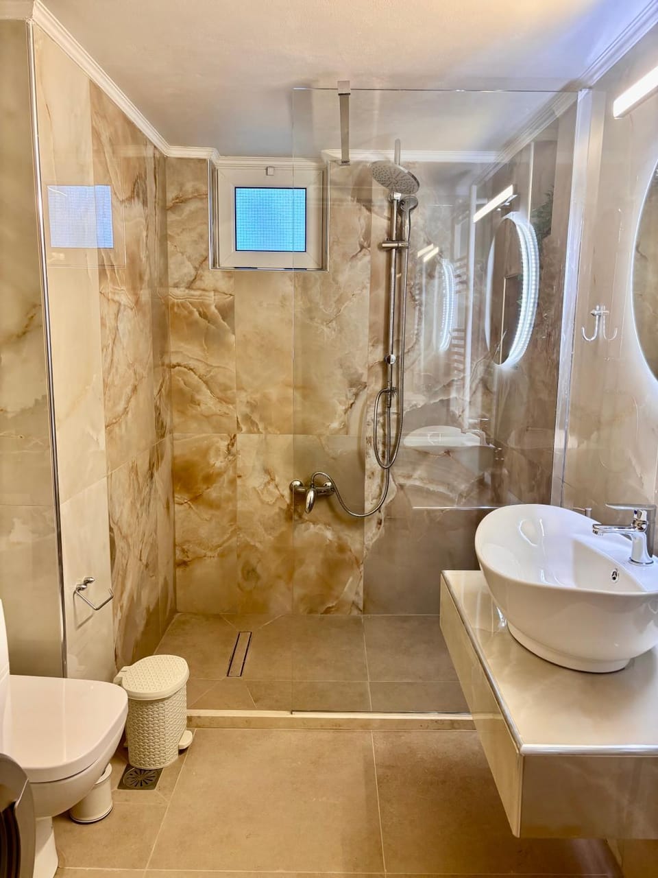 Shower, Toilet, Bathroom