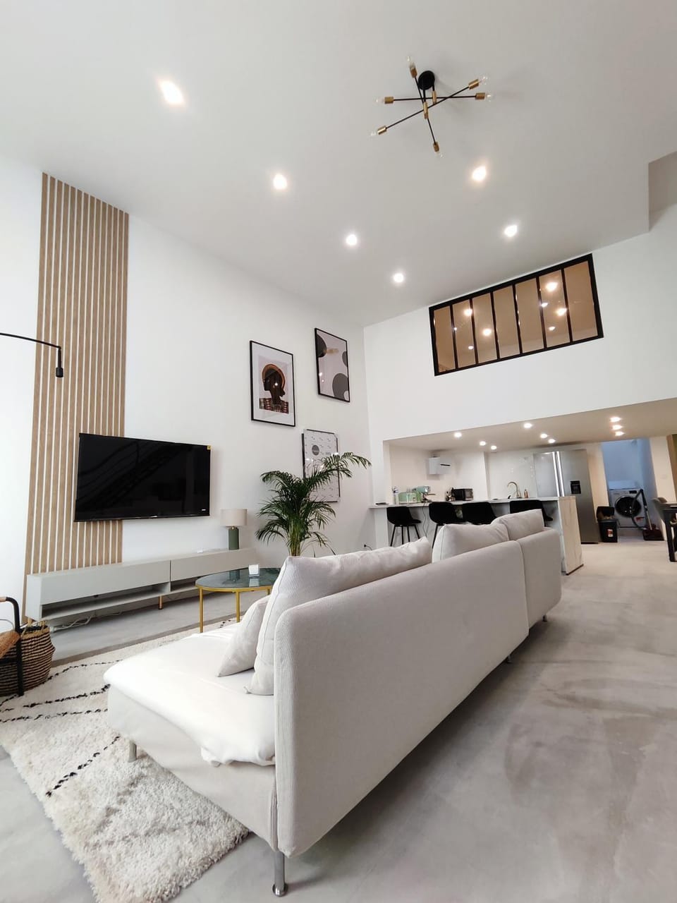 Communal lounge/ TV room, TV and multimedia, Living room, Seating area