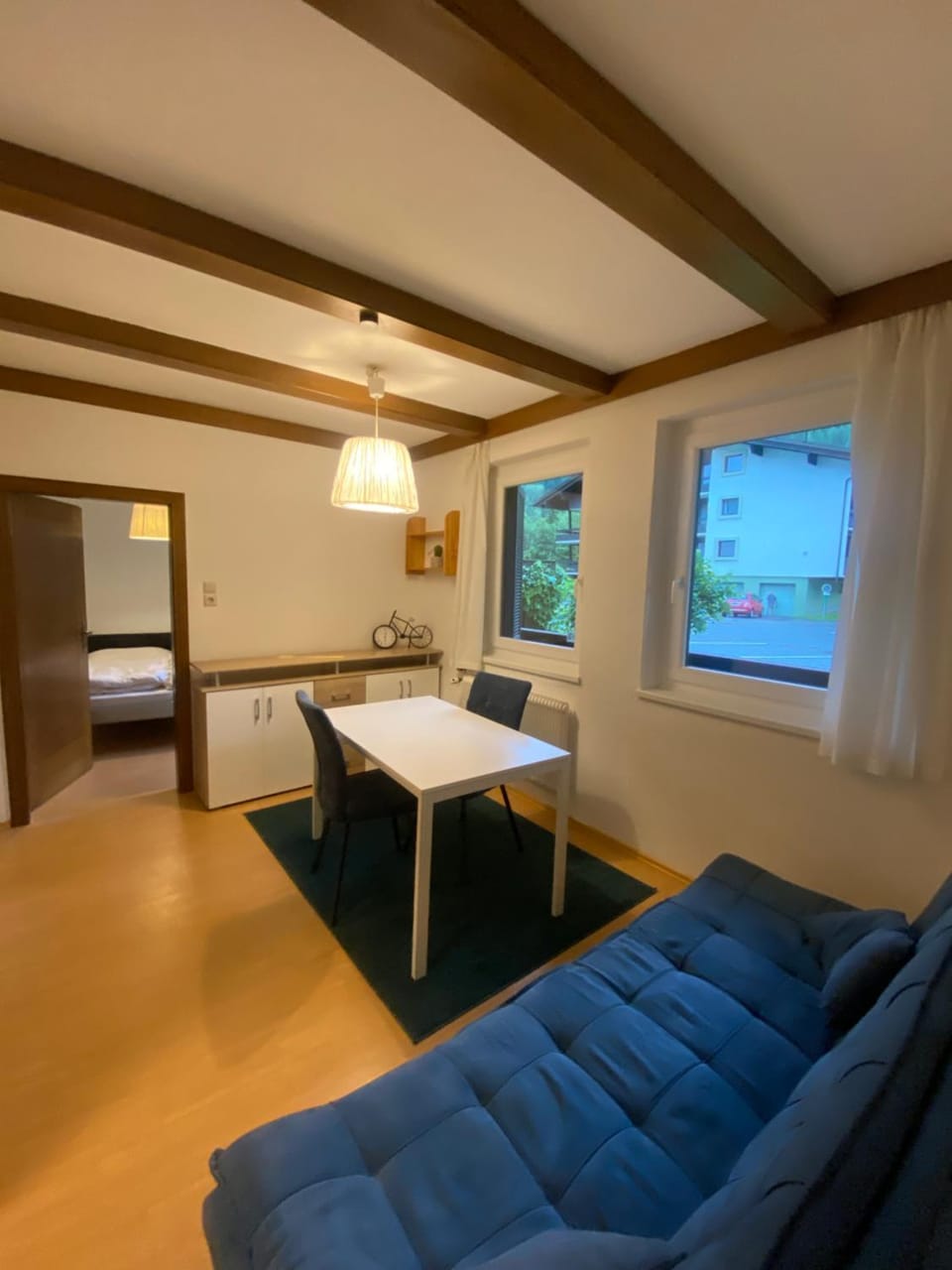 Living room, Photo of the whole room, Seating area, Dining area, hair dresser