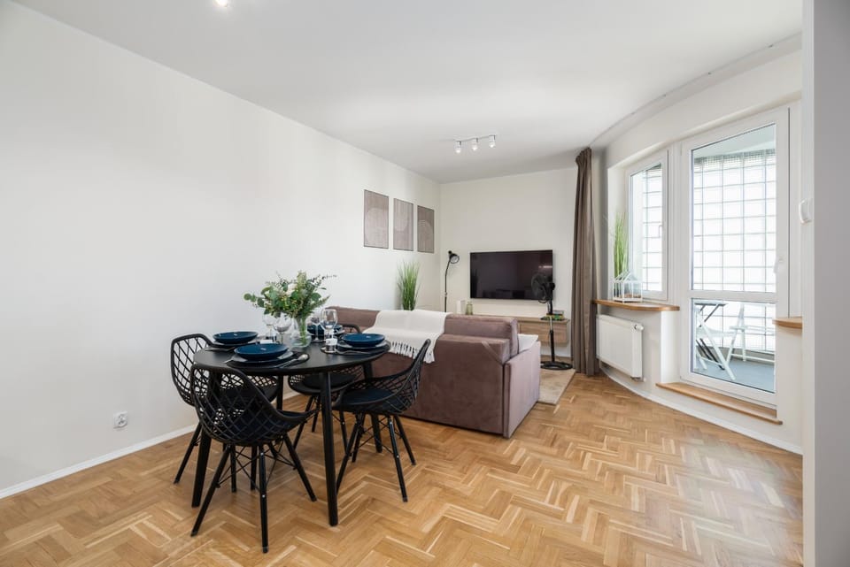 Communal lounge/ TV room, Living room, Seating area