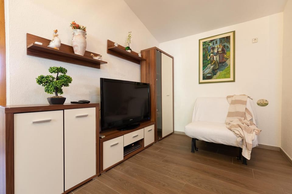 Communal lounge/ TV room, TV and multimedia, Photo of the whole room