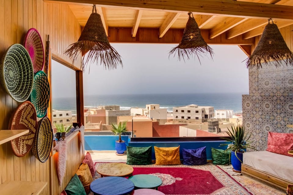 Patio, Communal lounge/ TV room, Day, Natural landscape, View (from property/room), Balcony/Terrace, Living room, Seating area, Sea view