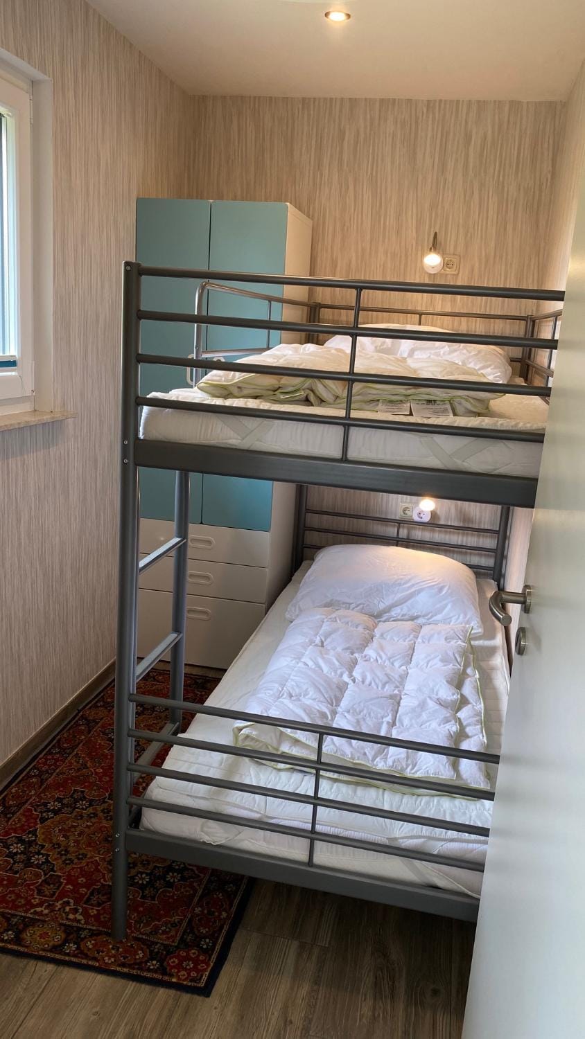 bunk bed