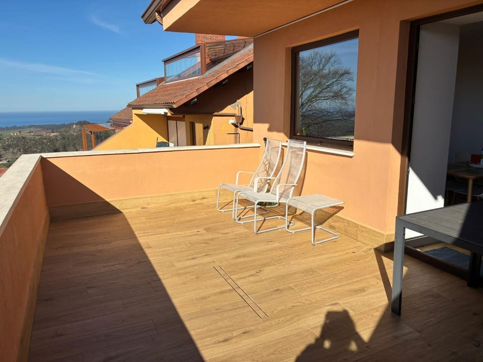 View (from property/room), Balcony/Terrace