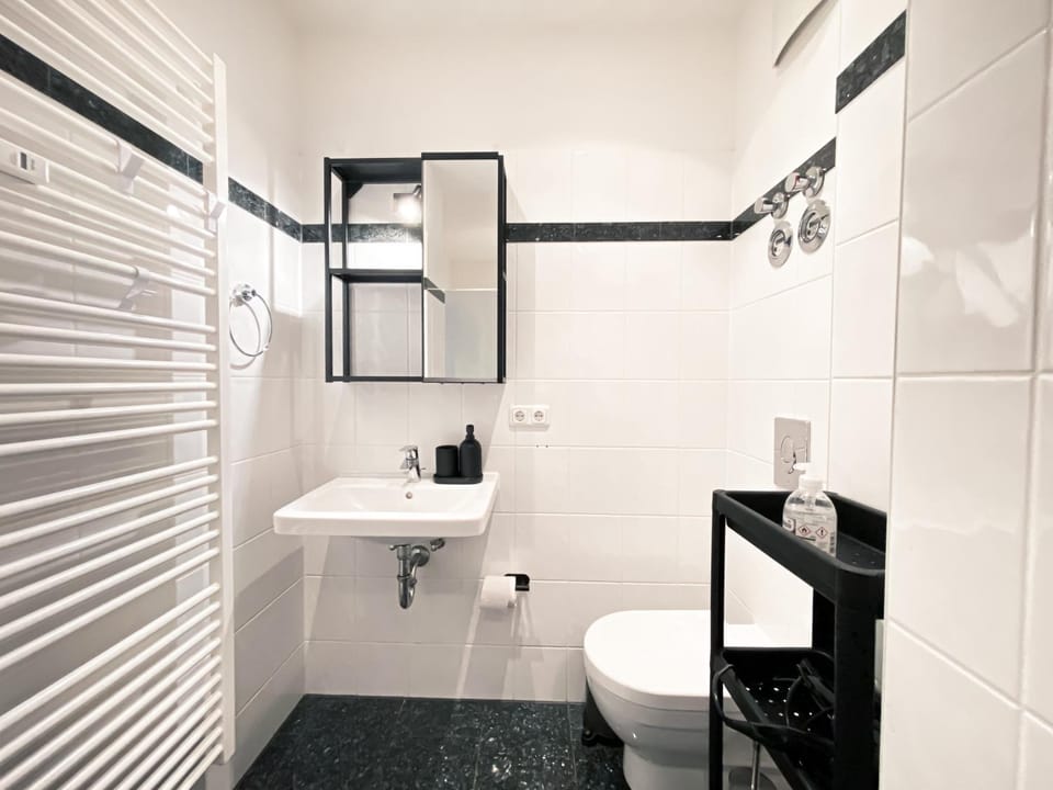 Toilet, Bathroom