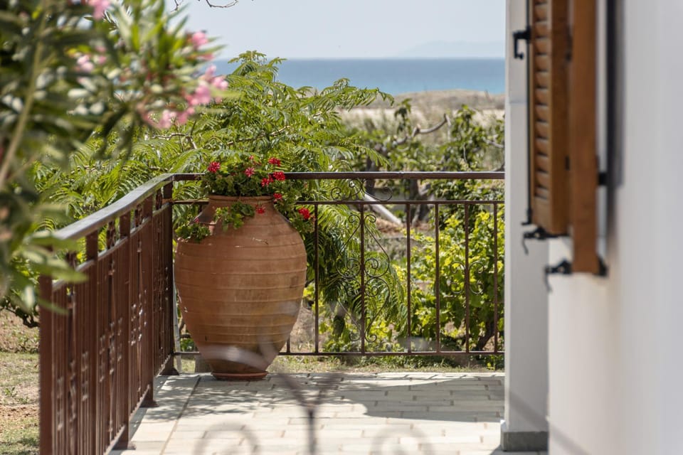 Day, View (from property/room), Balcony/Terrace, Garden view