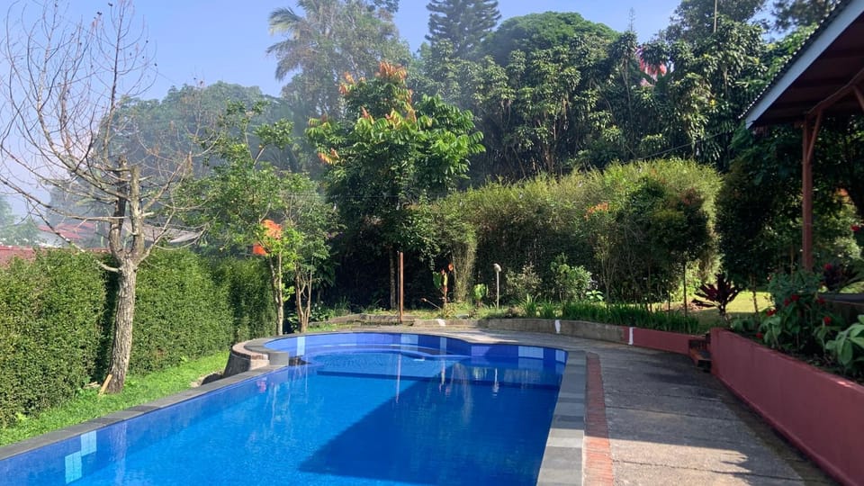 Villa Kay Hills Villa in Cisarua