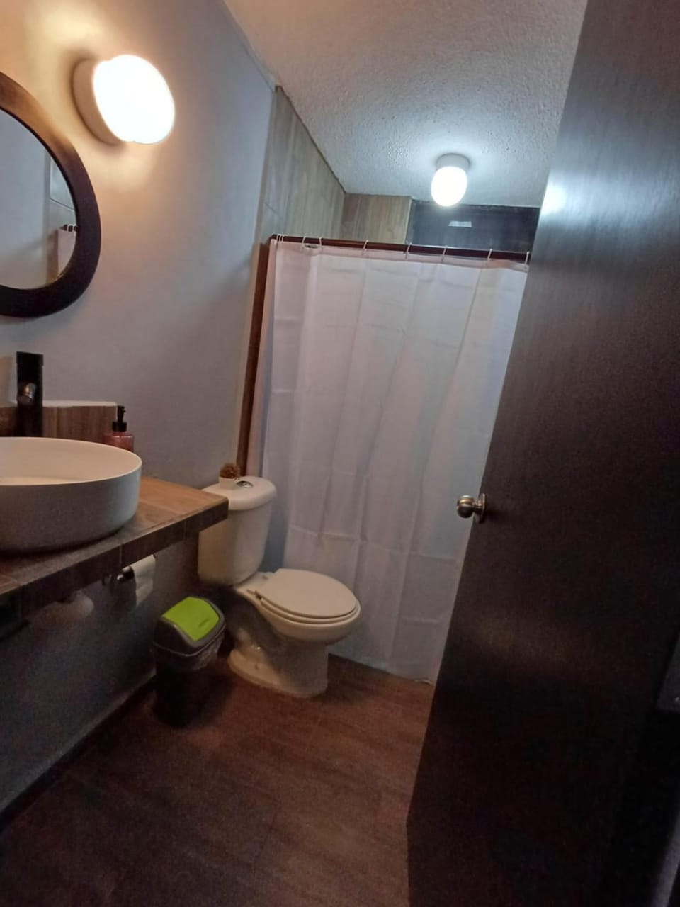 Toilet, Bathroom