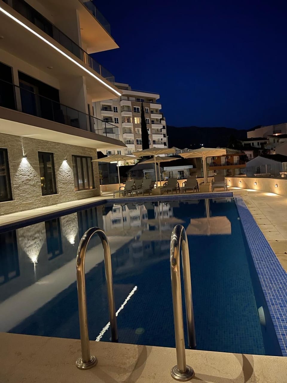 Night, Swimming pool