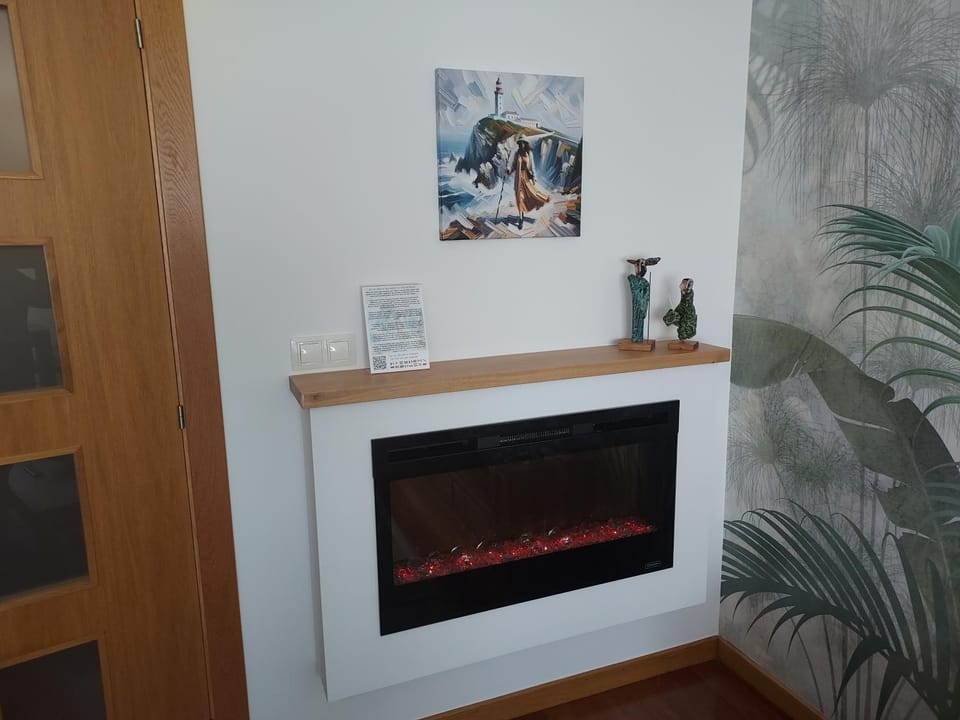 Living room, fireplace