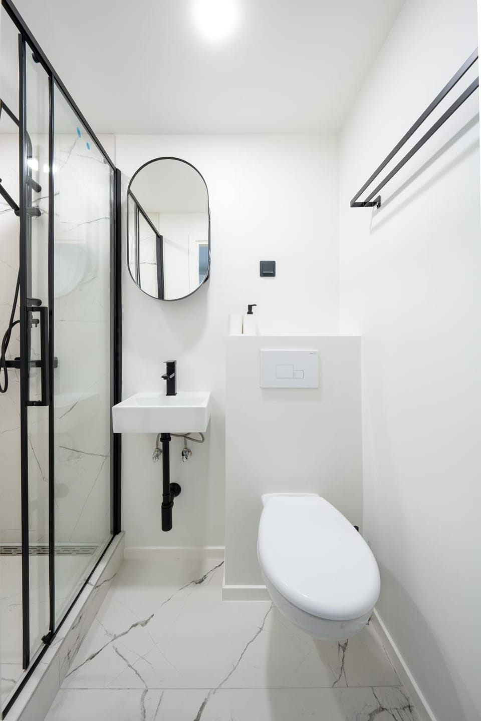 Shower, Toilet, Bathroom