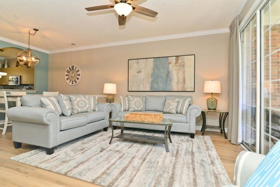 Lakefront Luxury 15000sf Pool in Amazing Location House in North Myrtle Beach
