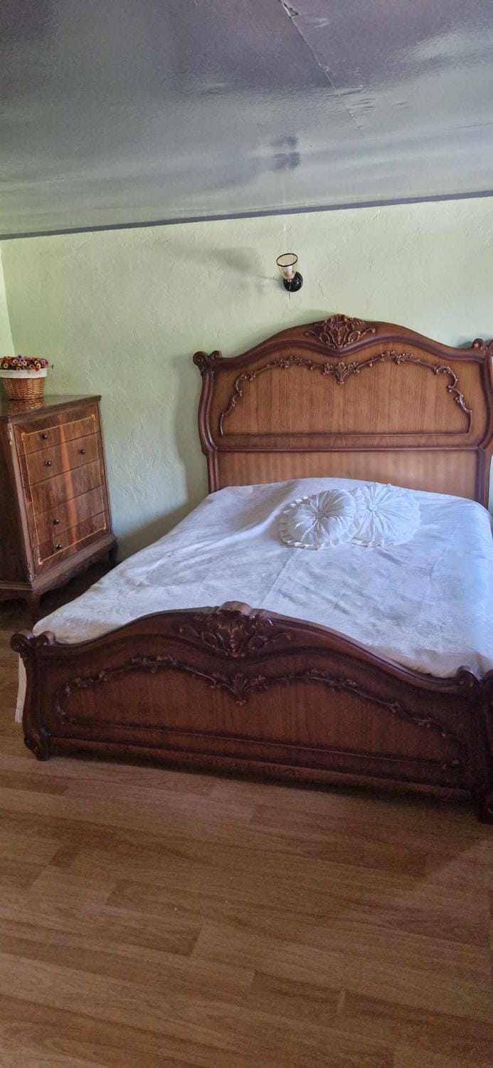 Bed, Bedroom