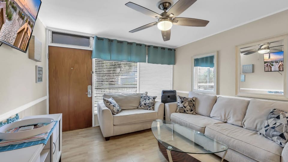 Ocean Drive Oasis at Sea Villas House in North Myrtle Beach