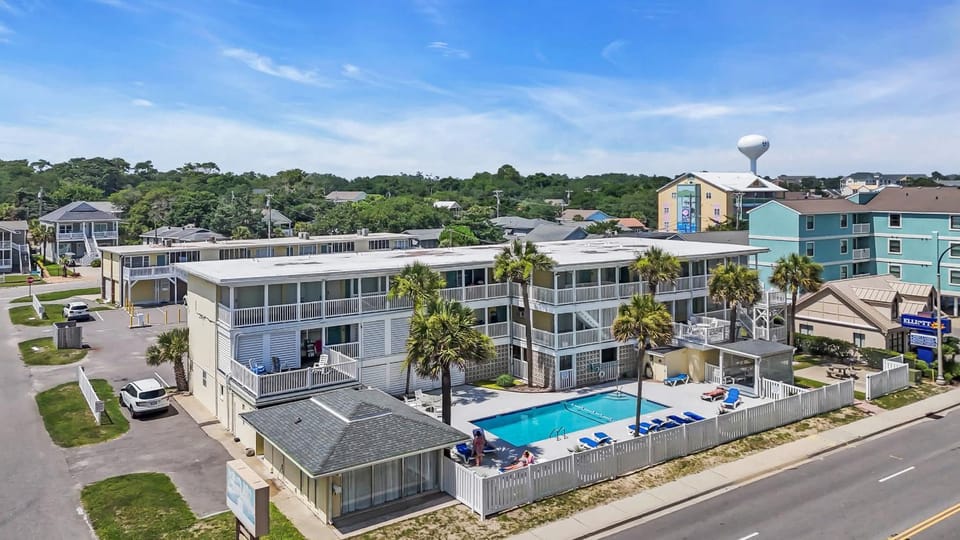 Ocean Drive Oasis at Sea Villas House in North Myrtle Beach