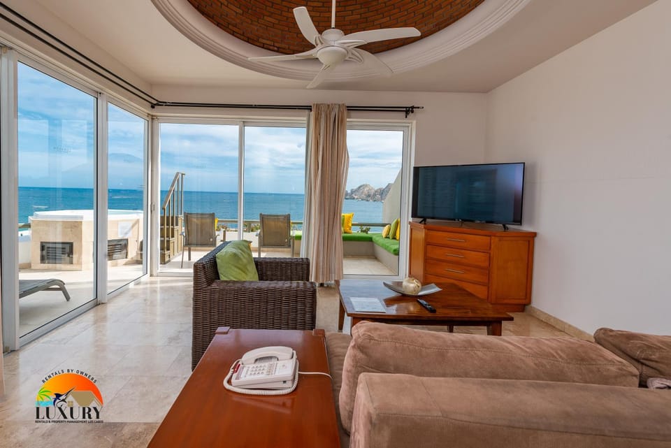 Sandoval Ocean Front Penthouse at Corazon Resort Apartment hotel in Cabo San Lucas