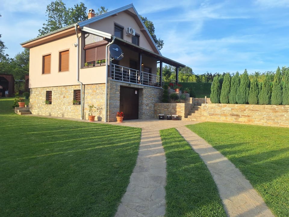 Apartmani Milosavljević Apartment in Serbia