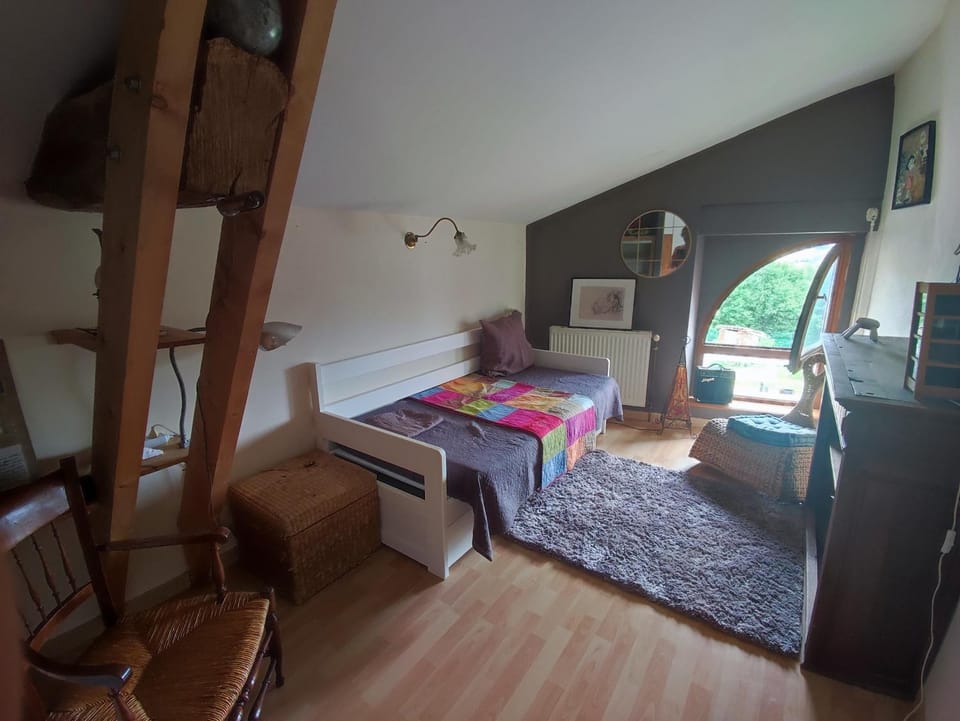 Photo of the whole room