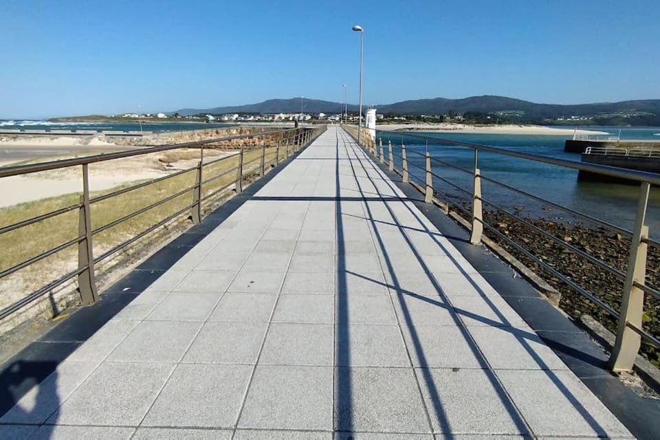 Apartamento en Foz. Primera Línea Playa Rapadoira Apartment in Foz