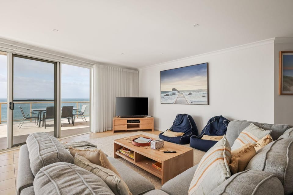 Phillip Island Escape on the Esplanade Apartment in Cowes