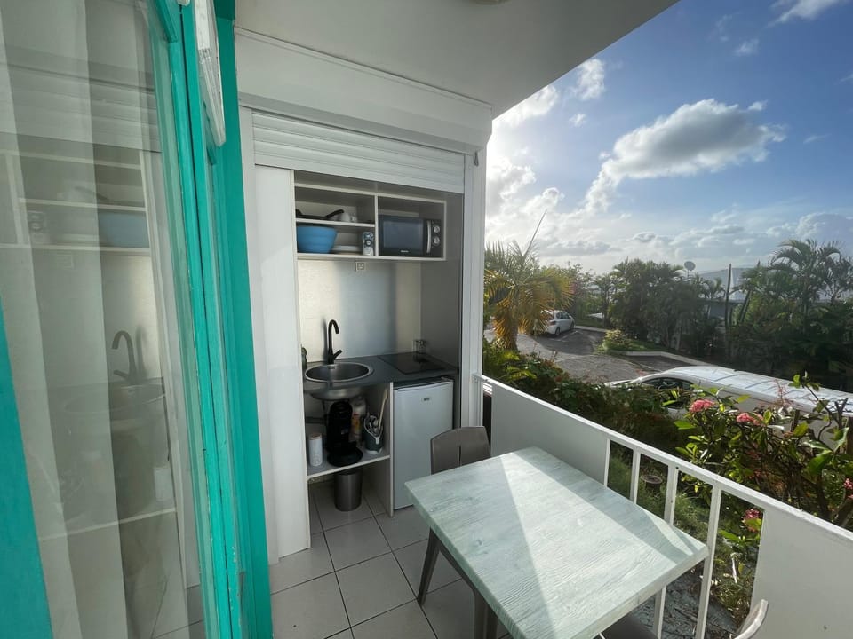 View (from property/room), Kitchen or kitchenette