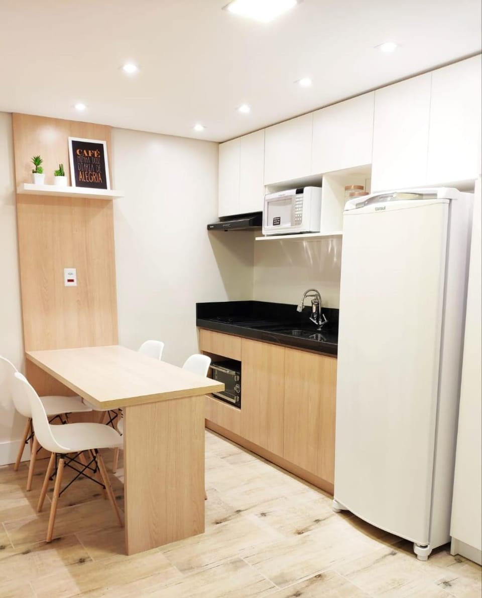 Dining area, minibar, pet friendly, kitchen