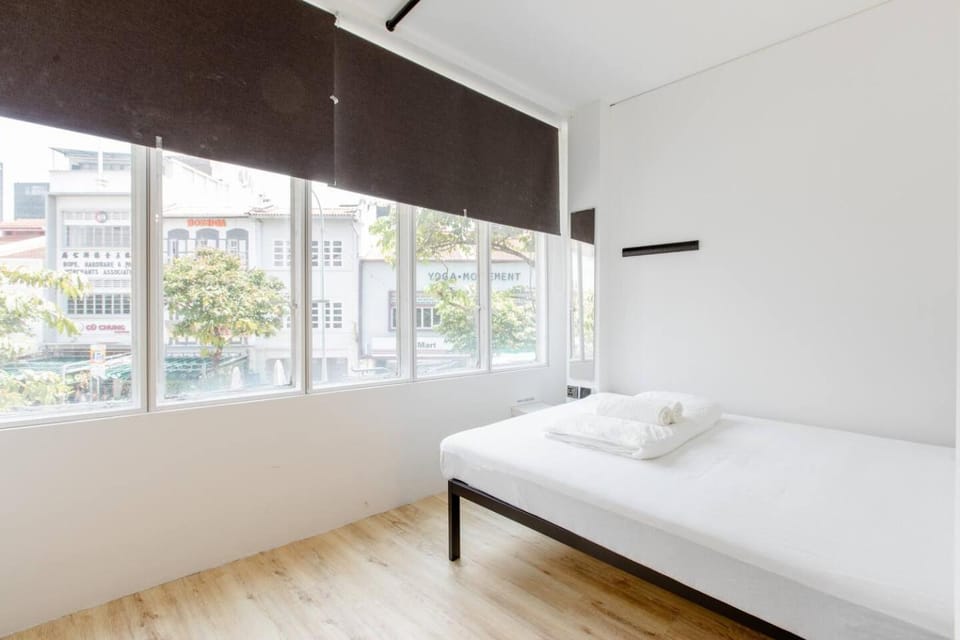 Bed, View (from property/room), Bedroom, Street view, Quiet street view