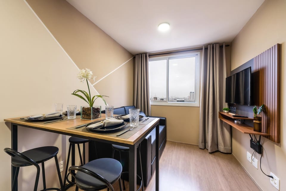 Communal lounge/ TV room, TV and multimedia, Dining area