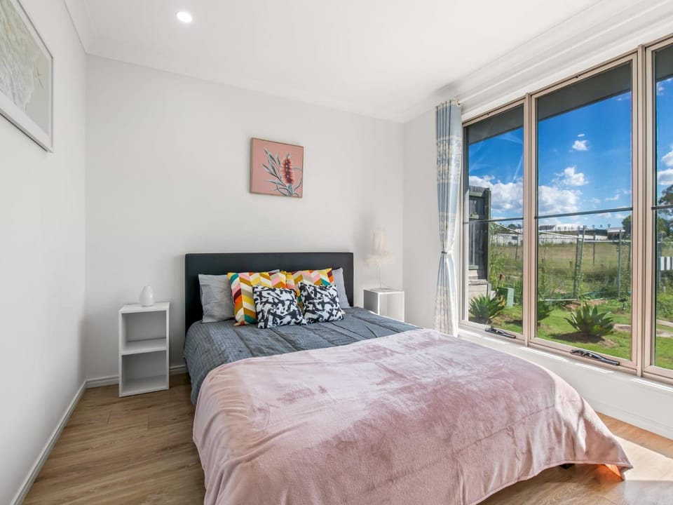 Spacious Newly Furnished 4BD Family Retreat House in Brisbane