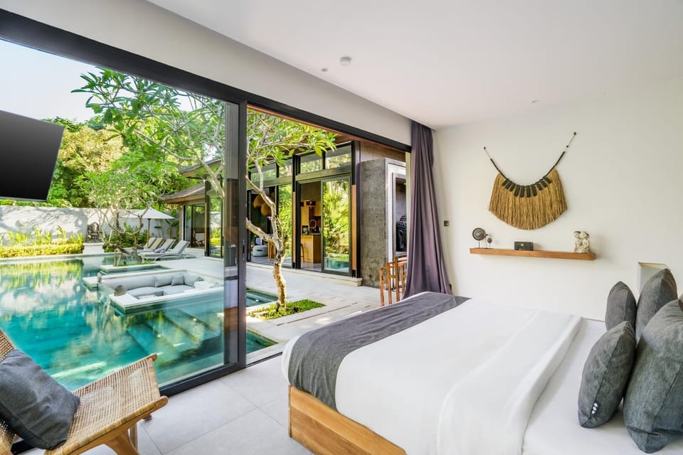 Bed, TV and multimedia, Bedroom, air conditioner