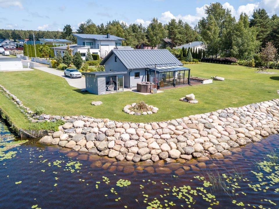 Pärnu jõe villa House in Estonia