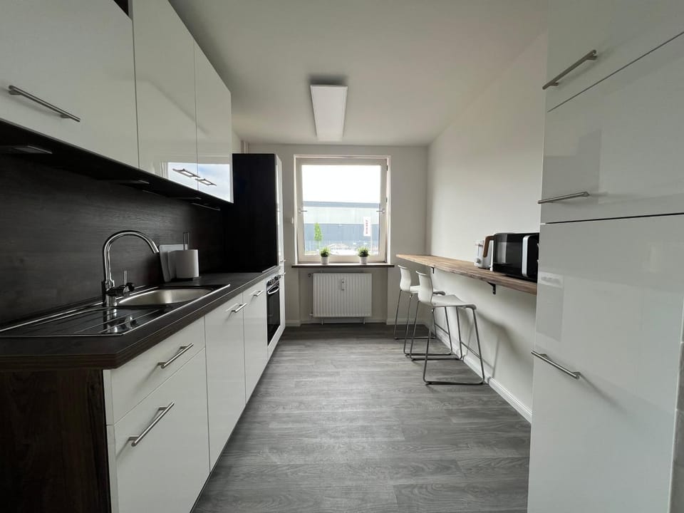 Kitchen or kitchenette, Dining area, minibar, pet friendly, stove