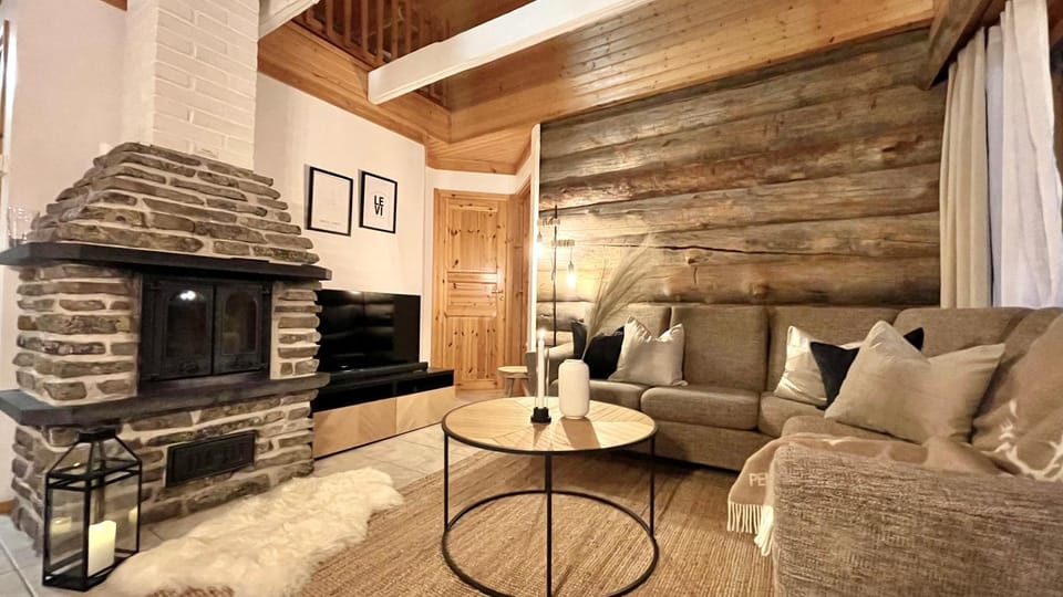 TV and multimedia, Living room, Seating area, flat iron
